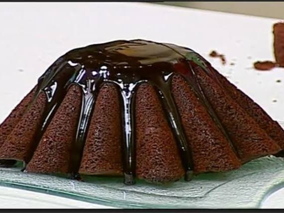 Moltan Cake With Ice Cream