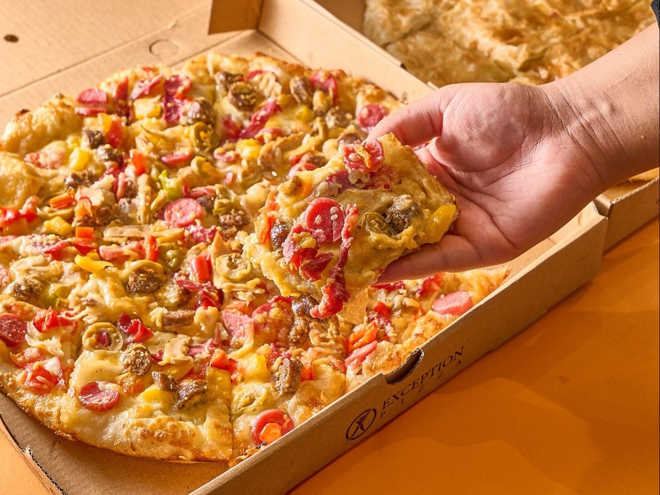 Salami Oriental Pizza