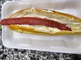 Kiri Pasterma Flavored And Hot Dog Sandwich