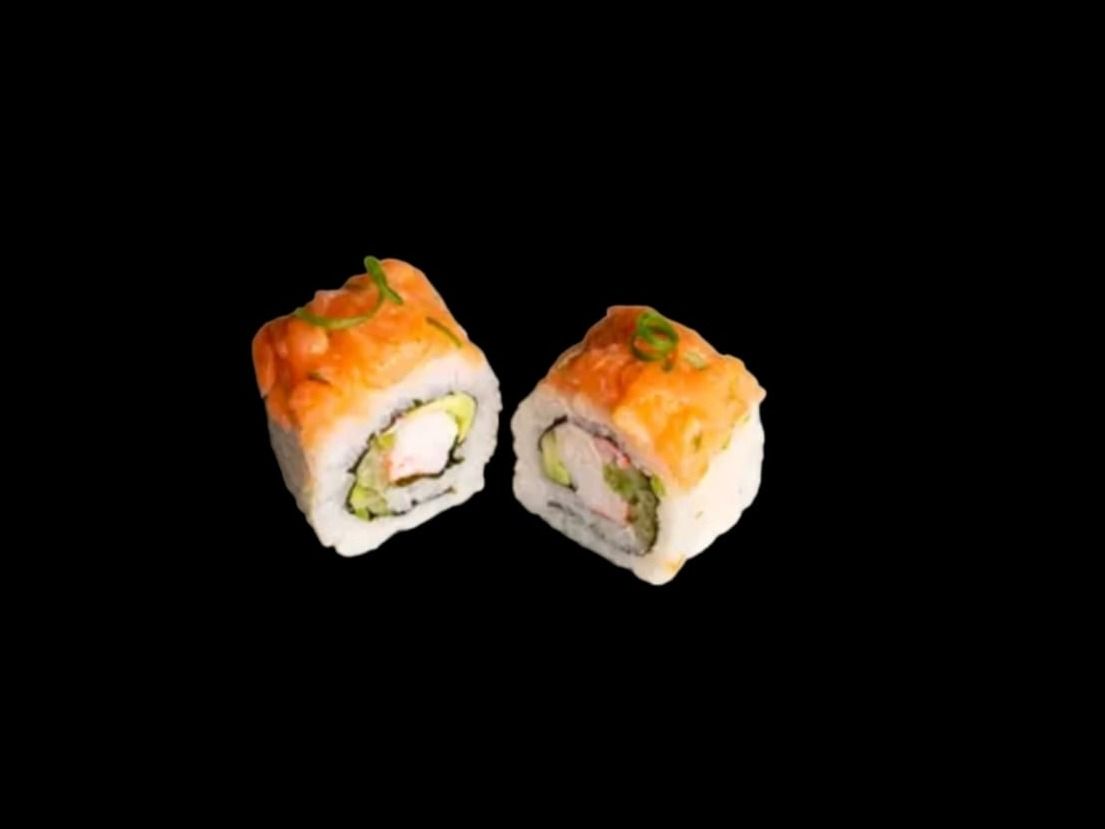 Ura Spicy Salmon 4 Pieces