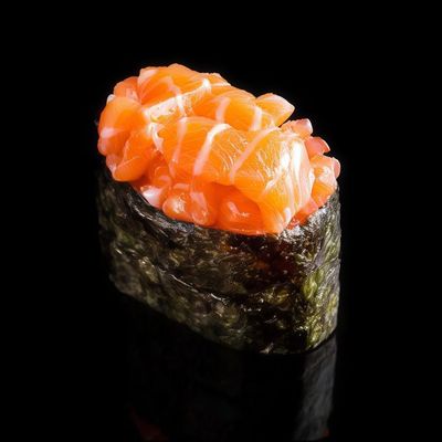 Salmon Gunkan 2 Pcs