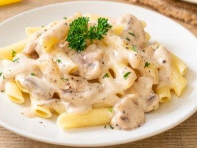 Pasta With Mushrooms White Sauce