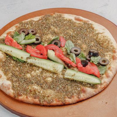 Lebanese Zaatar Manoucheh With Vegetables