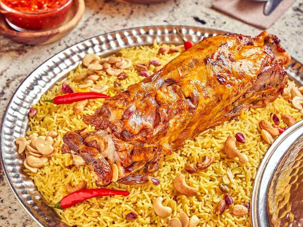 Mansaf Mandi Neck