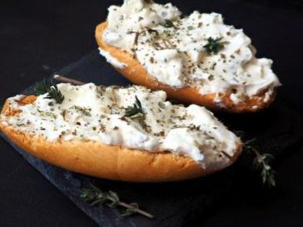 Local Goat Labneh With Oil And Mint