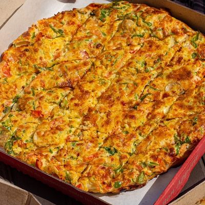 Chicken Oriental pizza