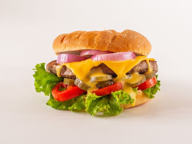 Classic Cheeseburger