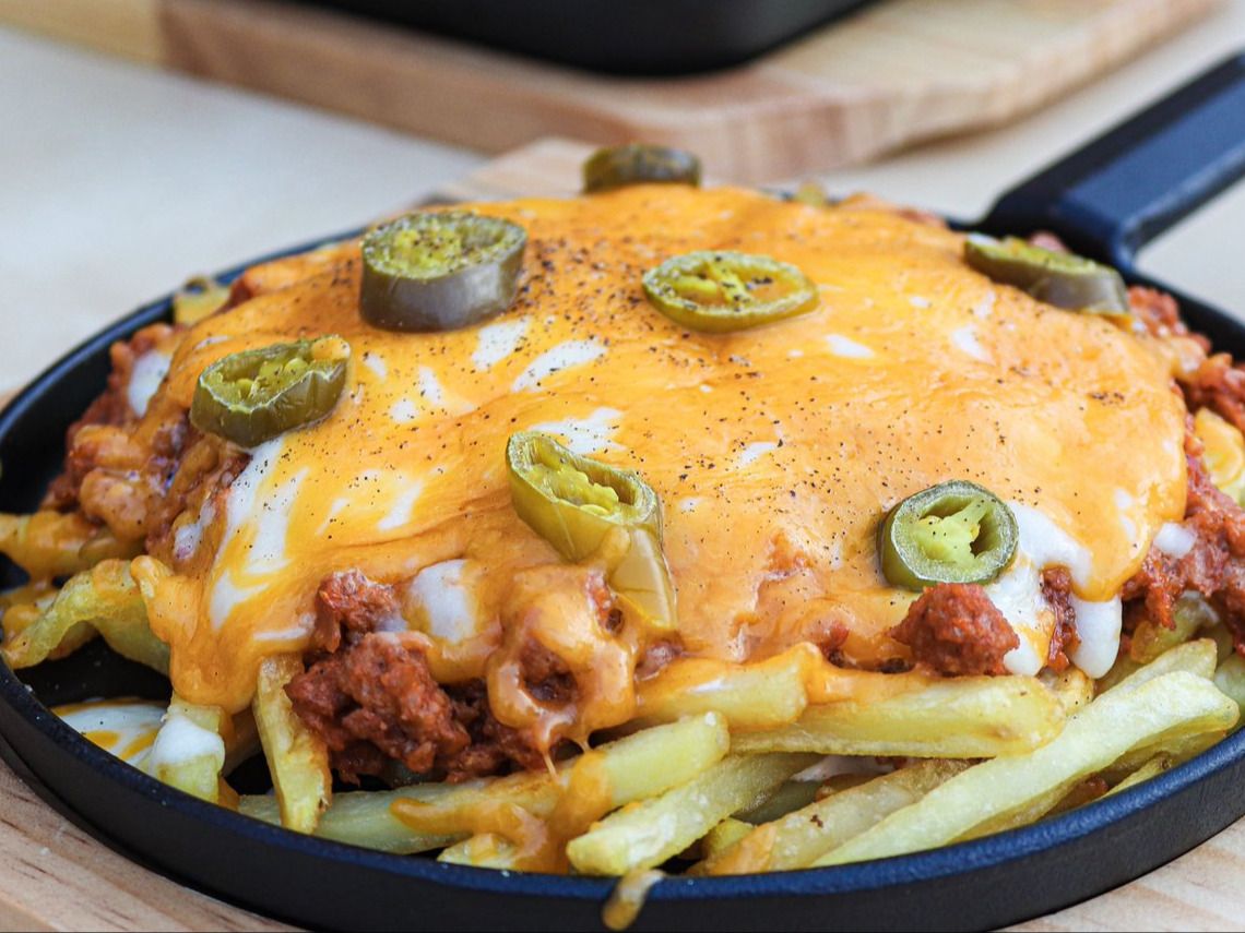 Cheesy Chilli Fries