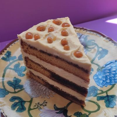 Carmel Cake