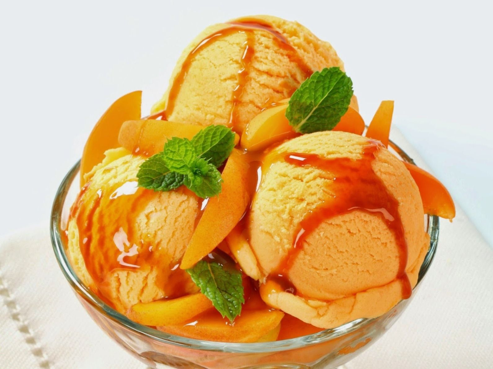 2 Mango Ice Cream Scoops