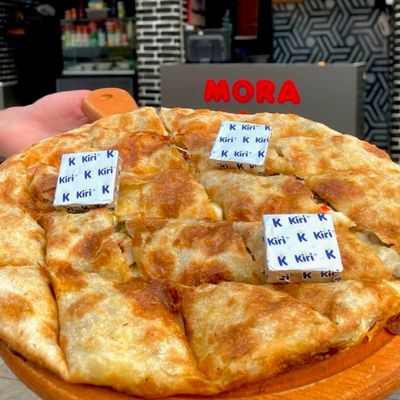 Kiri sausage pie