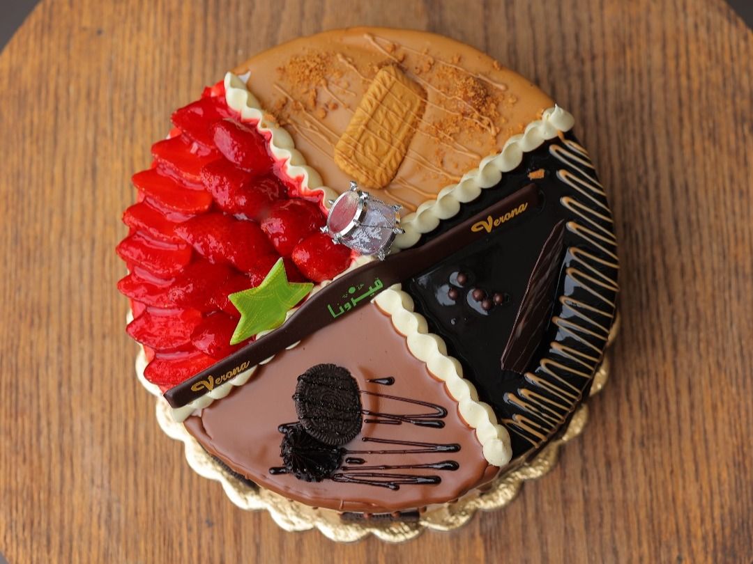 Rounded Four Seasons Cake