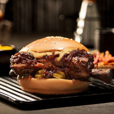 SHORT RIBS SANDWICH