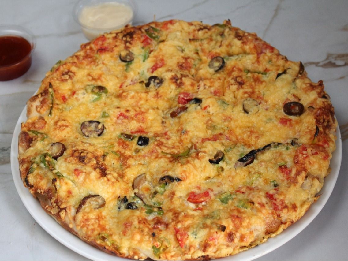 Mix Meat Oriental Pizza