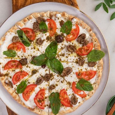 Labneh with vegetables Manoucheh