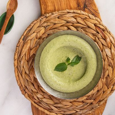 Hummus Basil