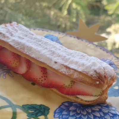 Éclair Strawberry