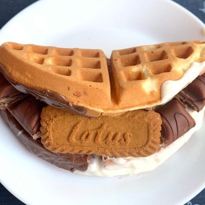 Lotus Sandwich