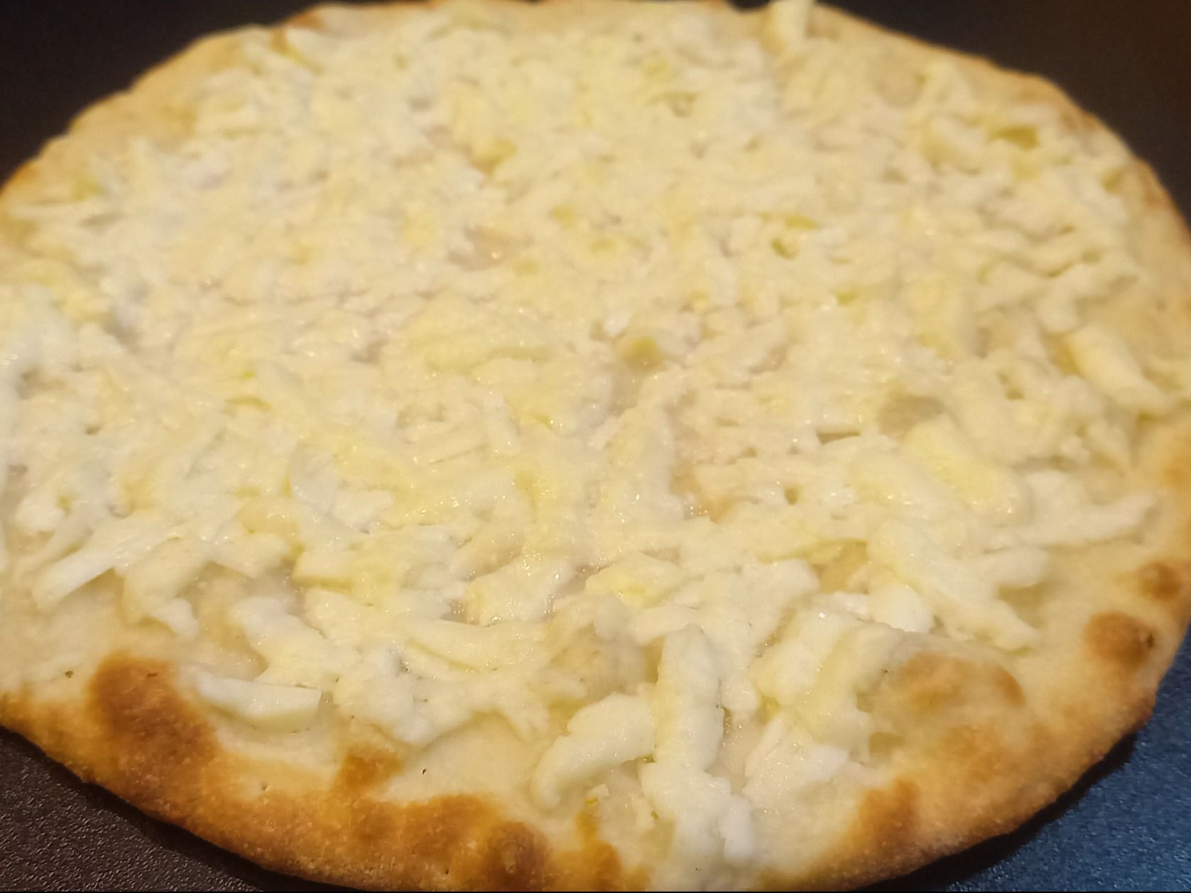 Halloumi cheese Manoucheh
