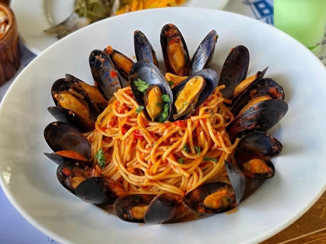 Spaghetti And Mussels