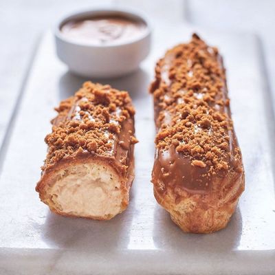 Lotus Eclair