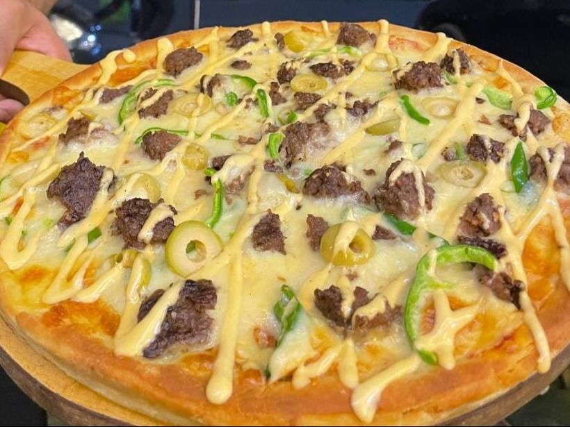 Smoked Burger Pizza