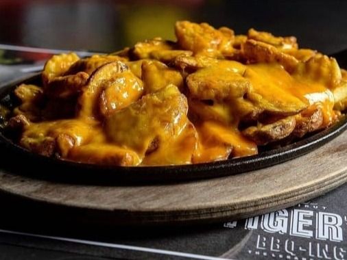 Tiger’s Fries & Cheddar
