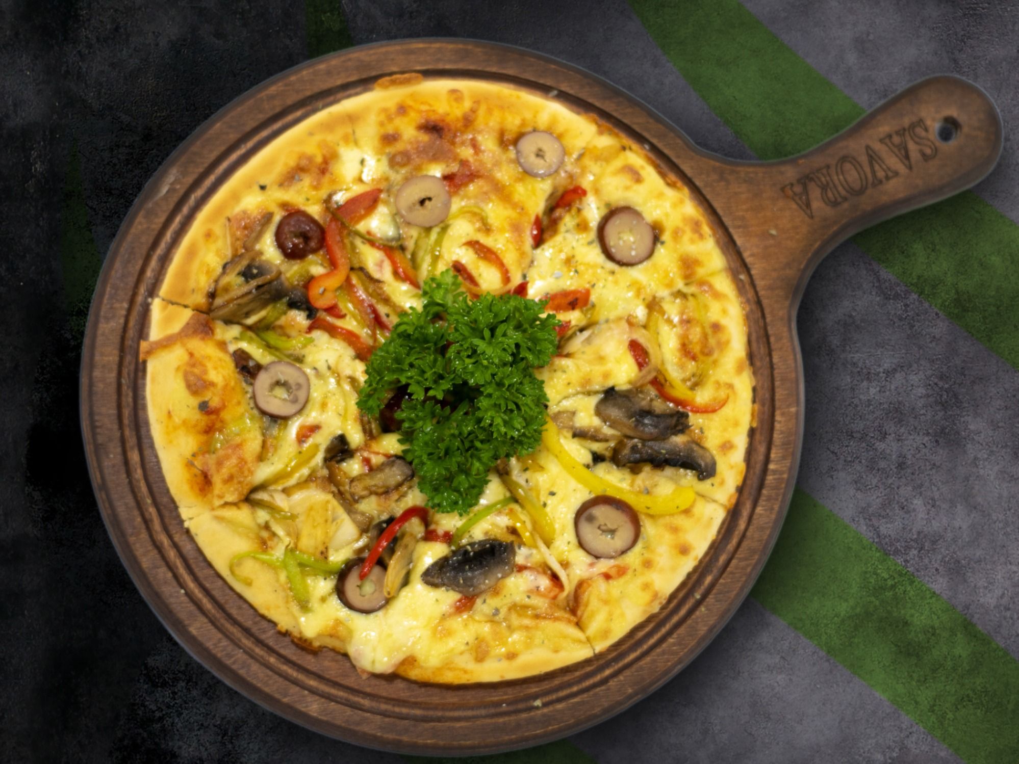 Vegetable pizza