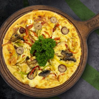 Vegetable pizza