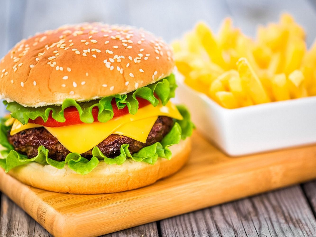 D’s Lounge Burger Box
