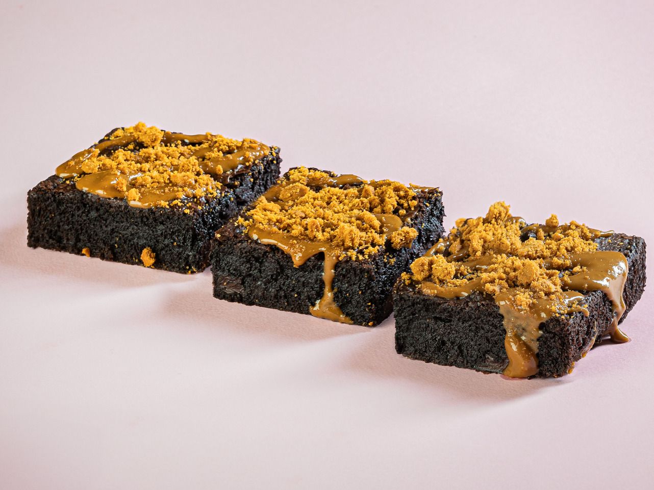 Lotus Brownies - 3 Pieces