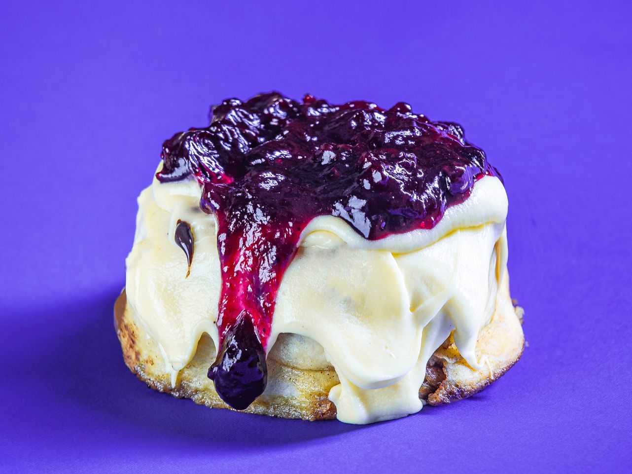 Cinnamon Bun Blueberry (Large)