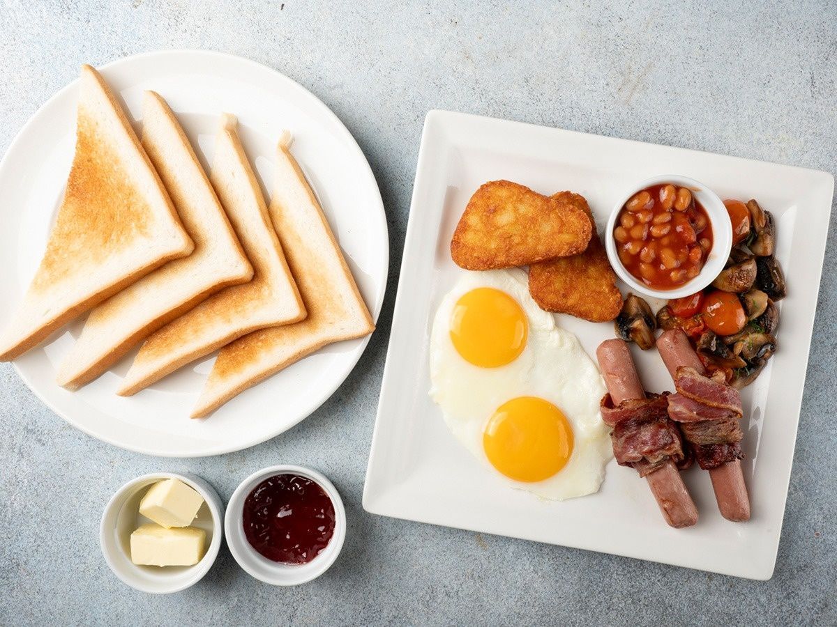 Red Ribbon Cakes and Bistro LLC delivery service in UAE | Talabat