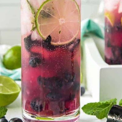 Red bull Blueberry Mojito