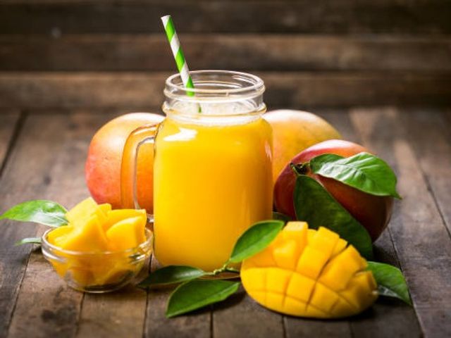 Mango Juice With Ice Cream
