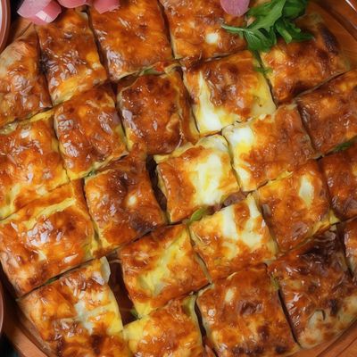 بيتزا التونة الشرقية