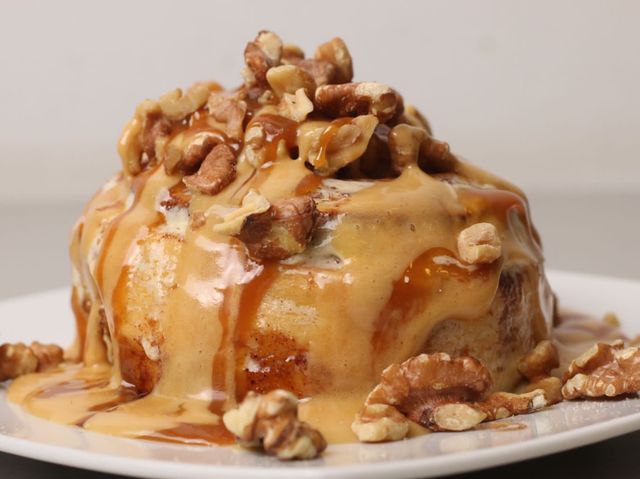 Cnmn Carmel & Nuts