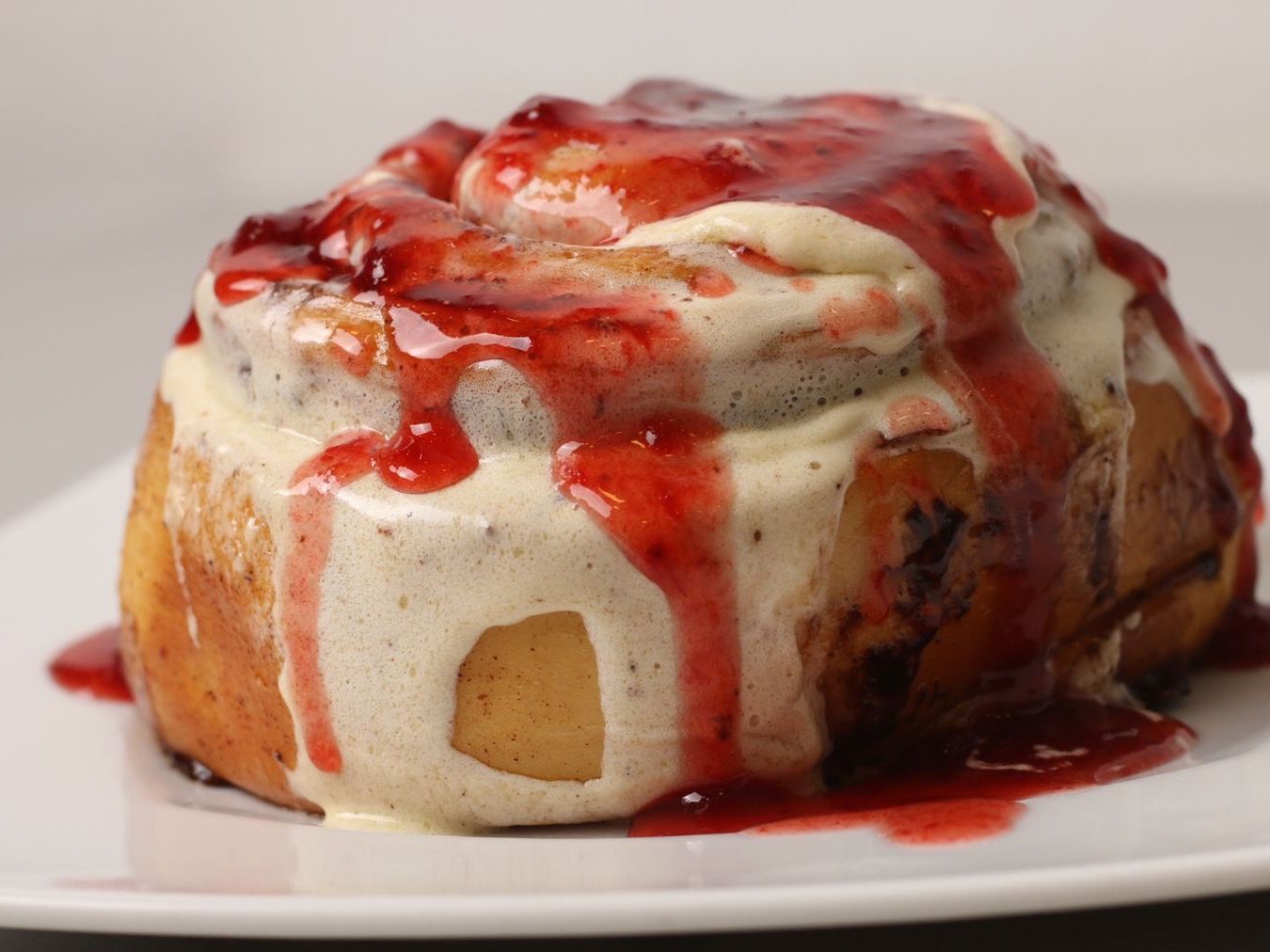 Cnmn Roll Strawberry