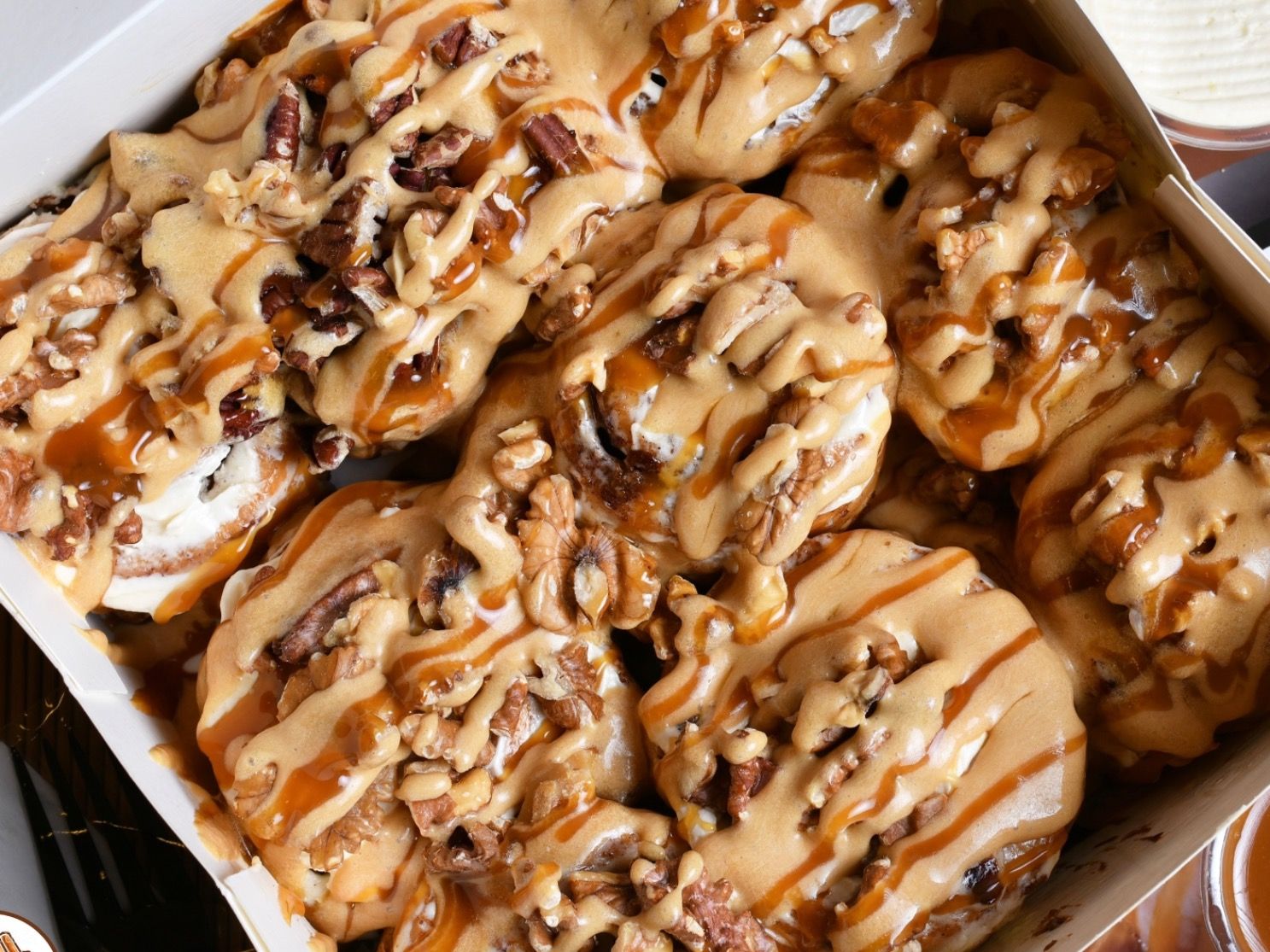 Mini Roll Caramel & Nuts 9 Pcs