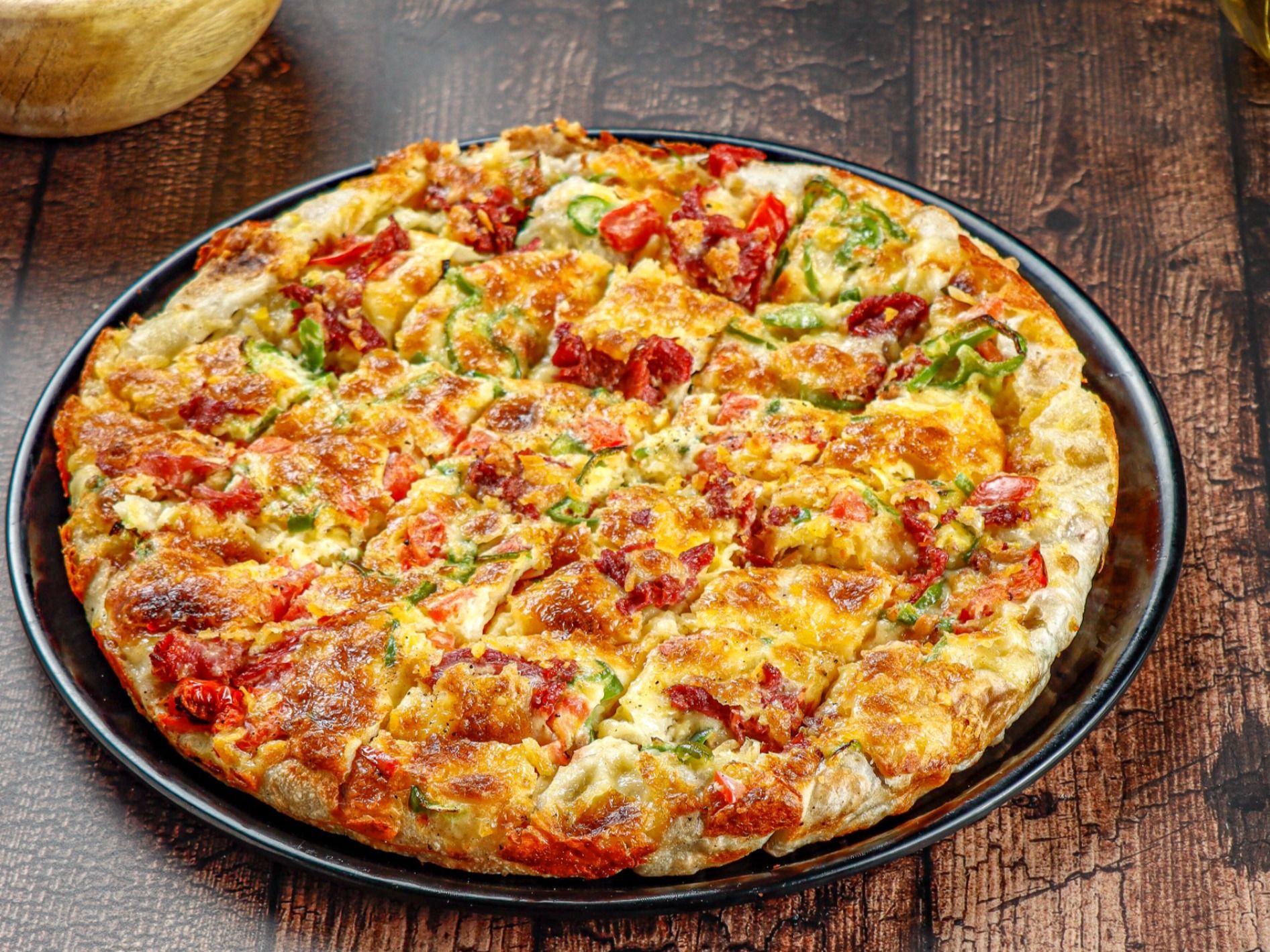 Pastrami Oriental Pizza
