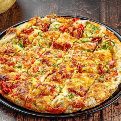 baladi sausage oriental pizza