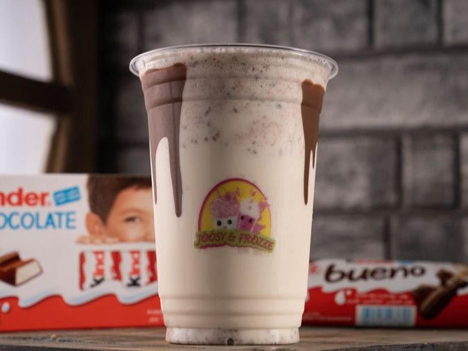 Kinder Chocolate Milkshake Large