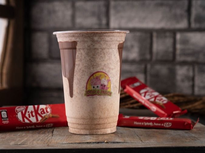 Kitkat Chocolate Milkshake Large