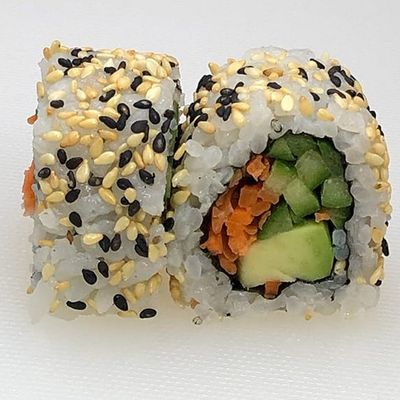 Vegetable ura maki roll 4 pieces