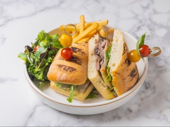 Coffee & Roses delivery service in UAE | Talabat