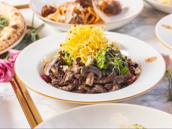 Coffee & Roses delivery service in UAE | Talabat