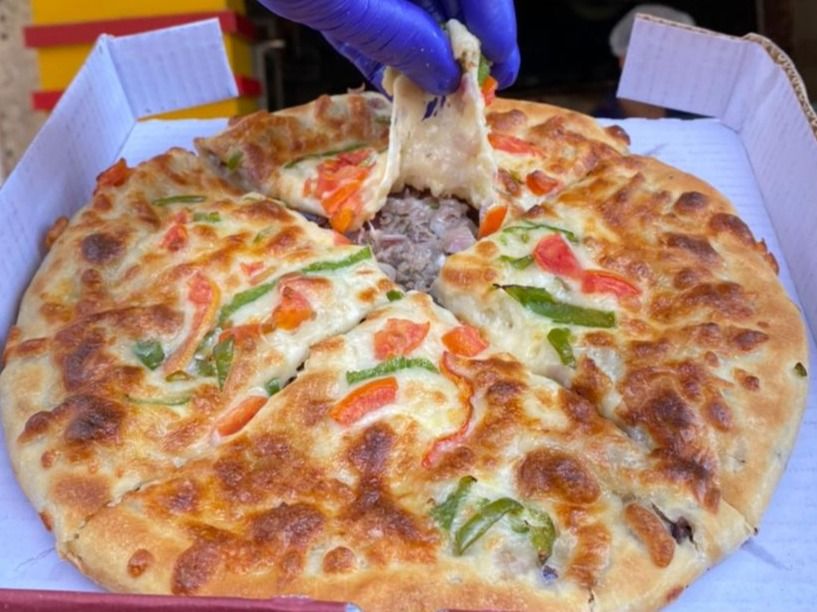 Meat Hawawshi Pizza Face