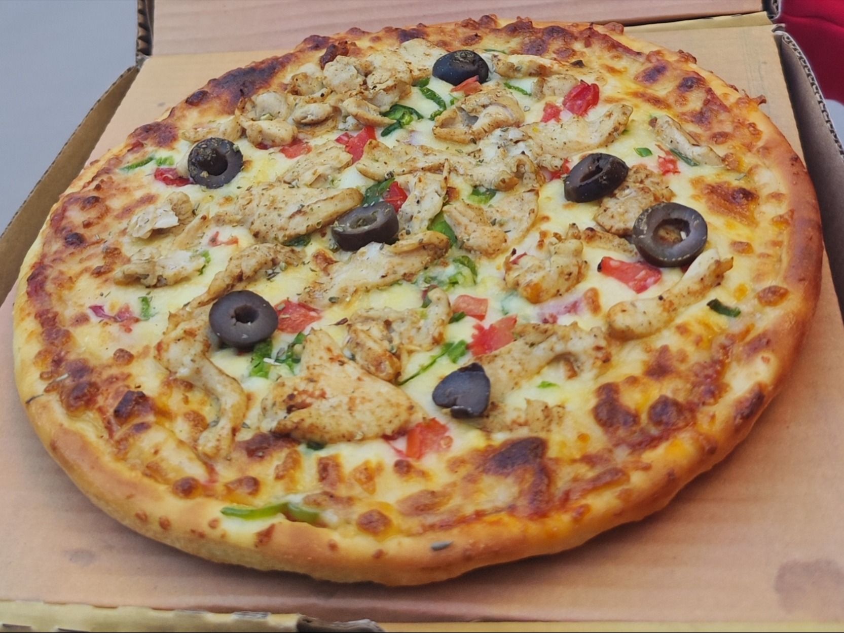Chicken breast pizza