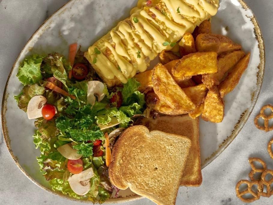 Turkish smoked omelette