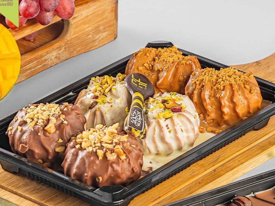 Profiterole Plate